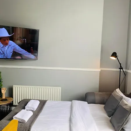 Private Studio - Best Location *